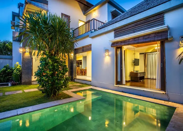 Nadya * Seminyak (Bali)